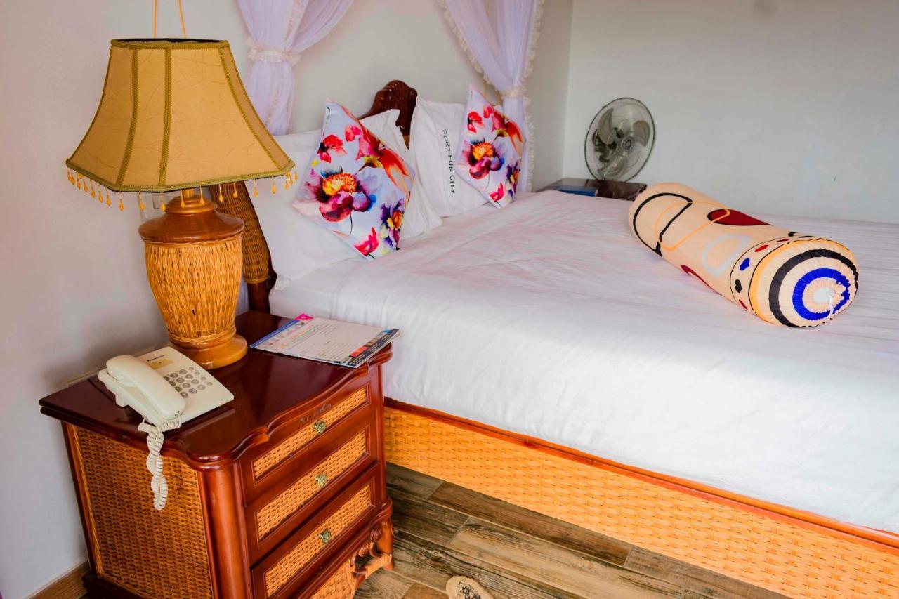 Fort Fun City Hotel Fort Portal ภายนอก รูปภาพ