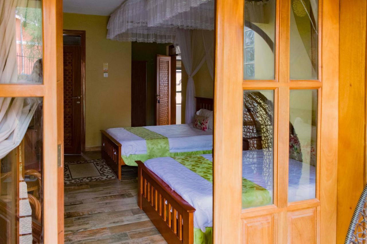 Fort Fun City Hotel Fort Portal ภายนอก รูปภาพ