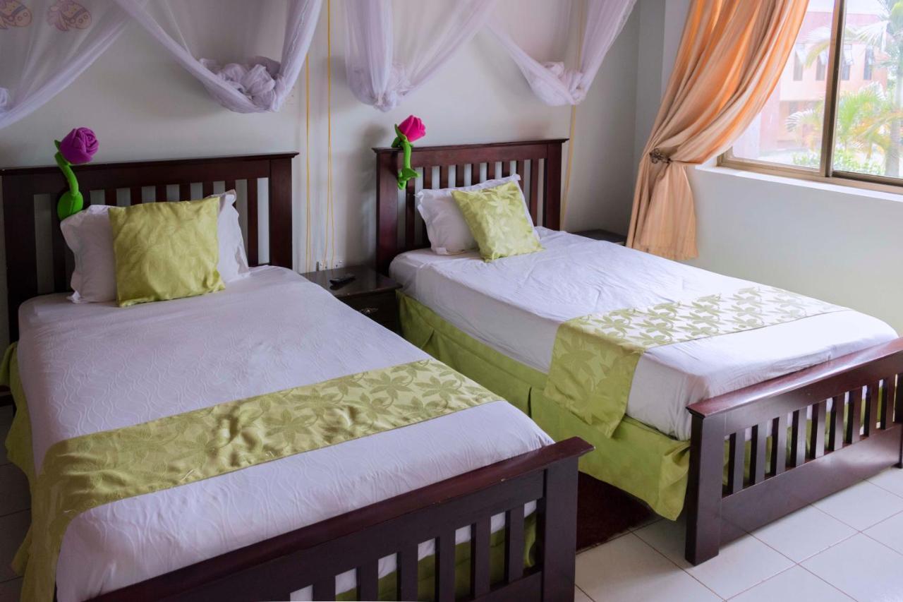 Fort Fun City Hotel Fort Portal ภายนอก รูปภาพ