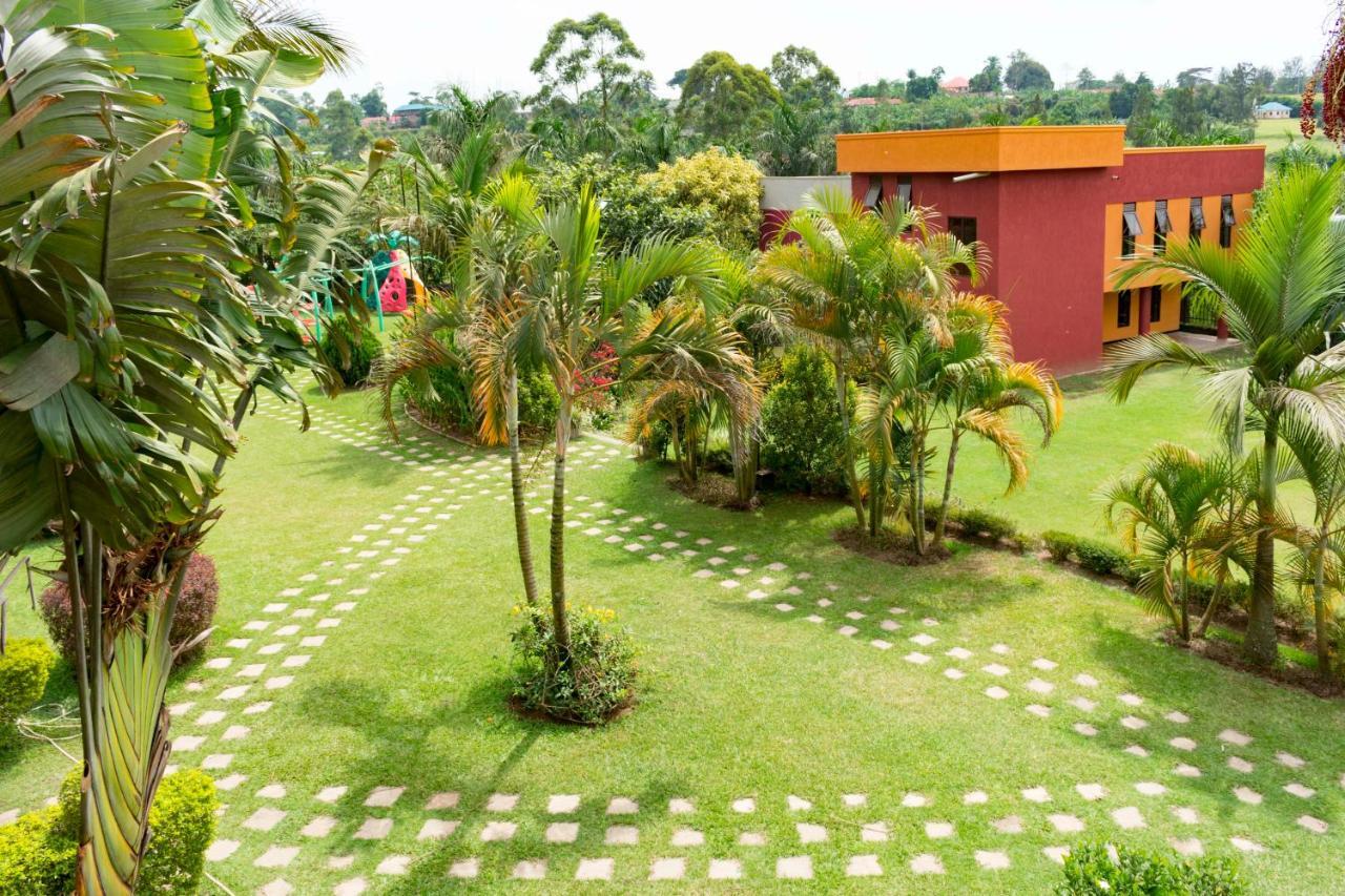 Fort Fun City Hotel Fort Portal ภายนอก รูปภาพ