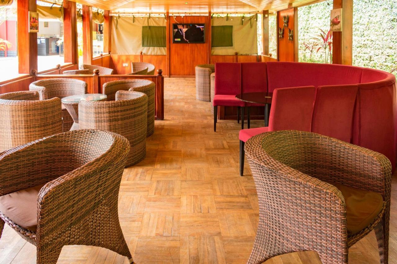 Fort Fun City Hotel Fort Portal ภายนอก รูปภาพ