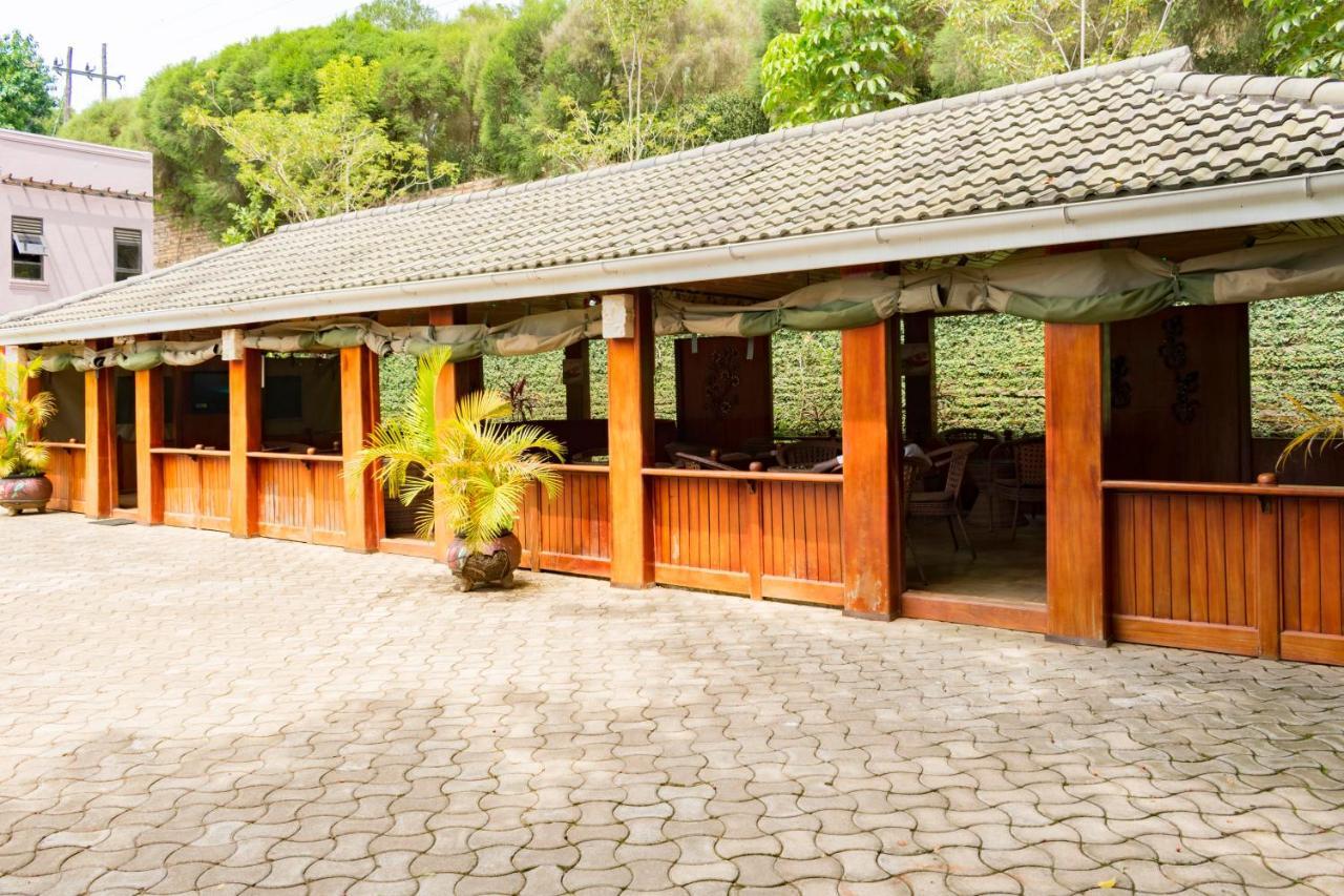Fort Fun City Hotel Fort Portal ภายนอก รูปภาพ