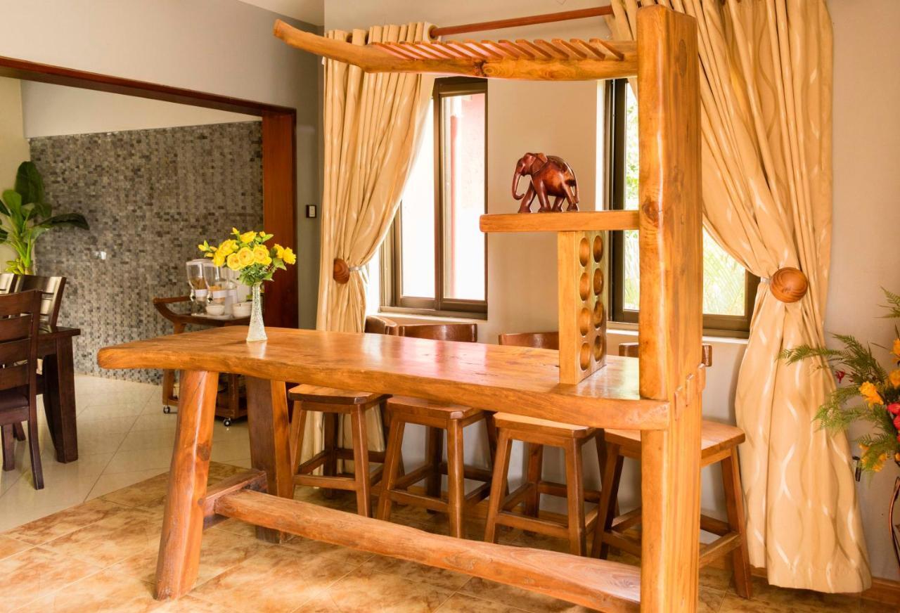 Fort Fun City Hotel Fort Portal ภายนอก รูปภาพ