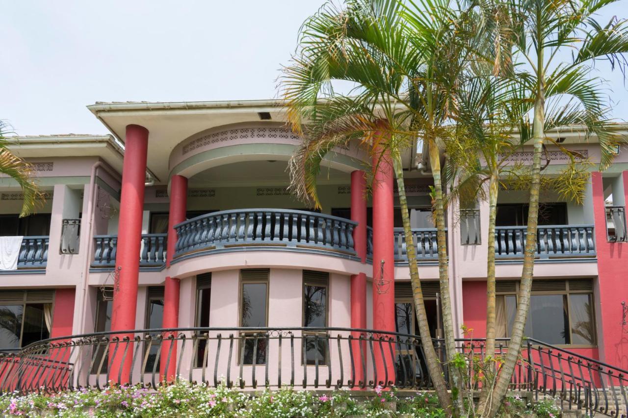 Fort Fun City Hotel Fort Portal ภายนอก รูปภาพ